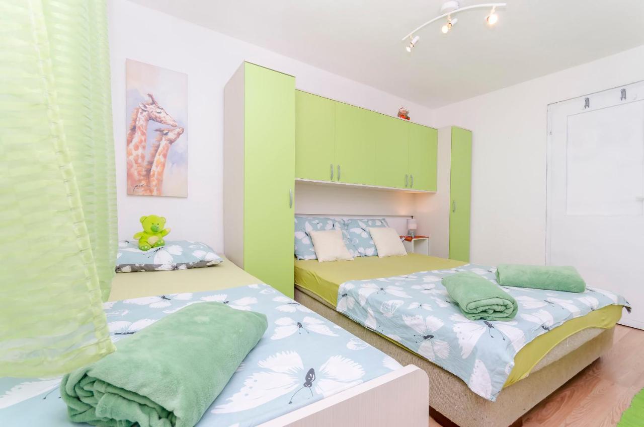 Apartment Branislava Rogoznica  Extérieur photo
